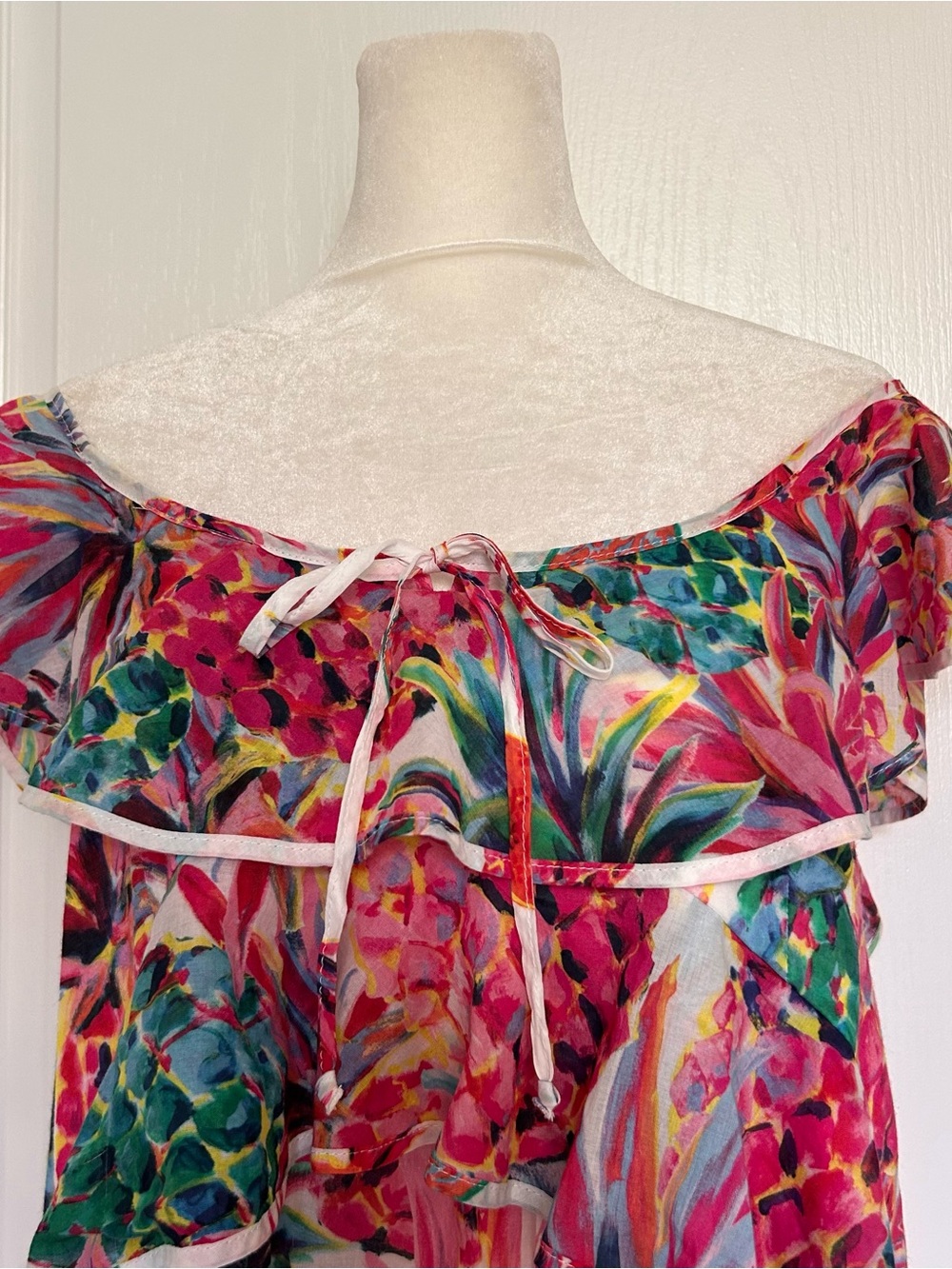 J. Crew Ruffle Top Pink Off-Shoulder Tropical Pineapple Print Top Cotton Size 12 - Picture 3 of 10